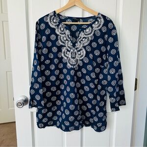 TALBOTS Embroidered Navy Blue White V Neck Cotton India Tunic Blouse Size L